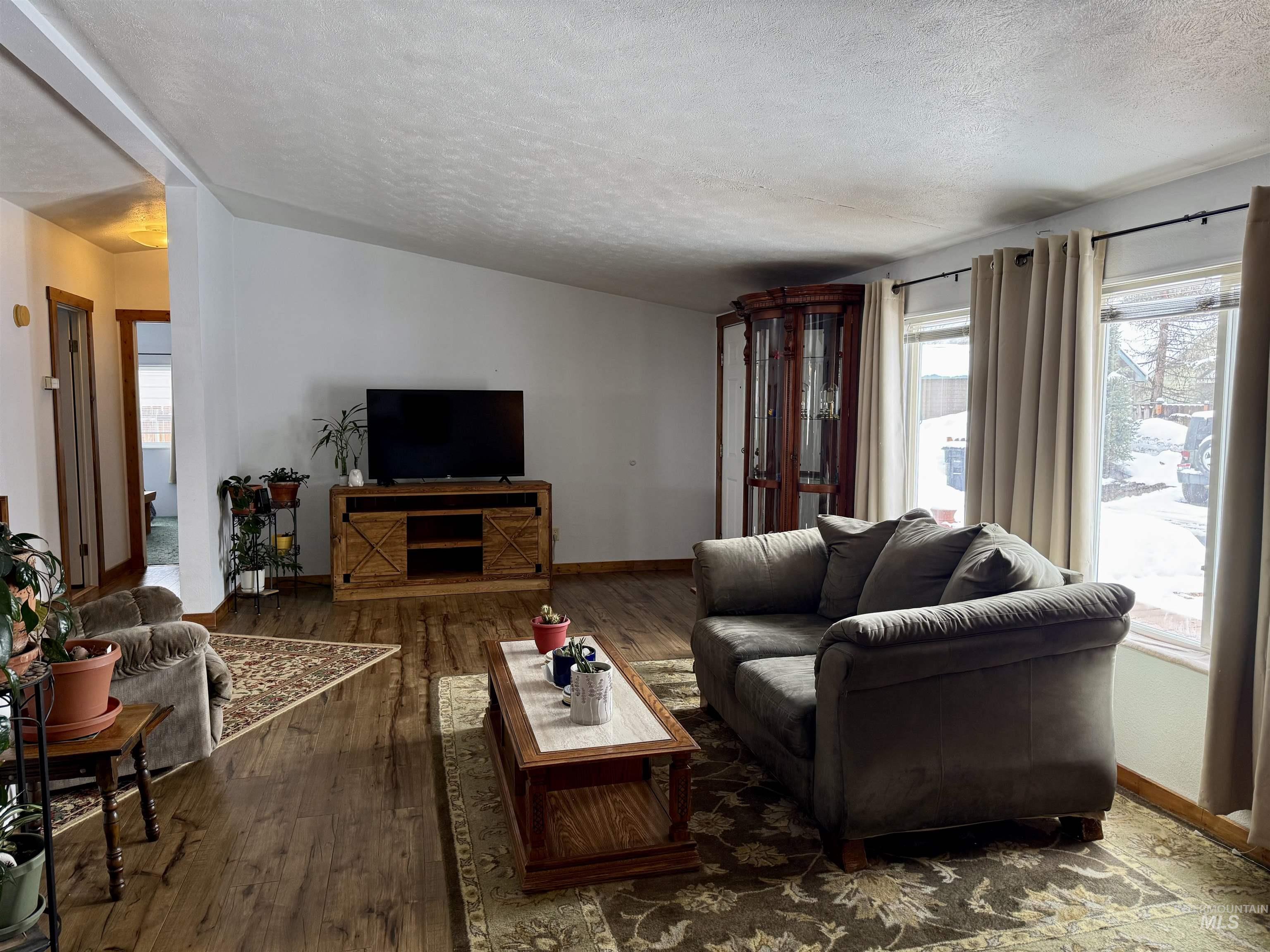 427 Virginia Property Photo 8