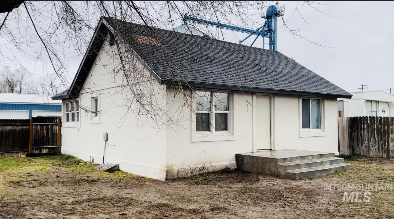 203 E Idaho Street Property Photo