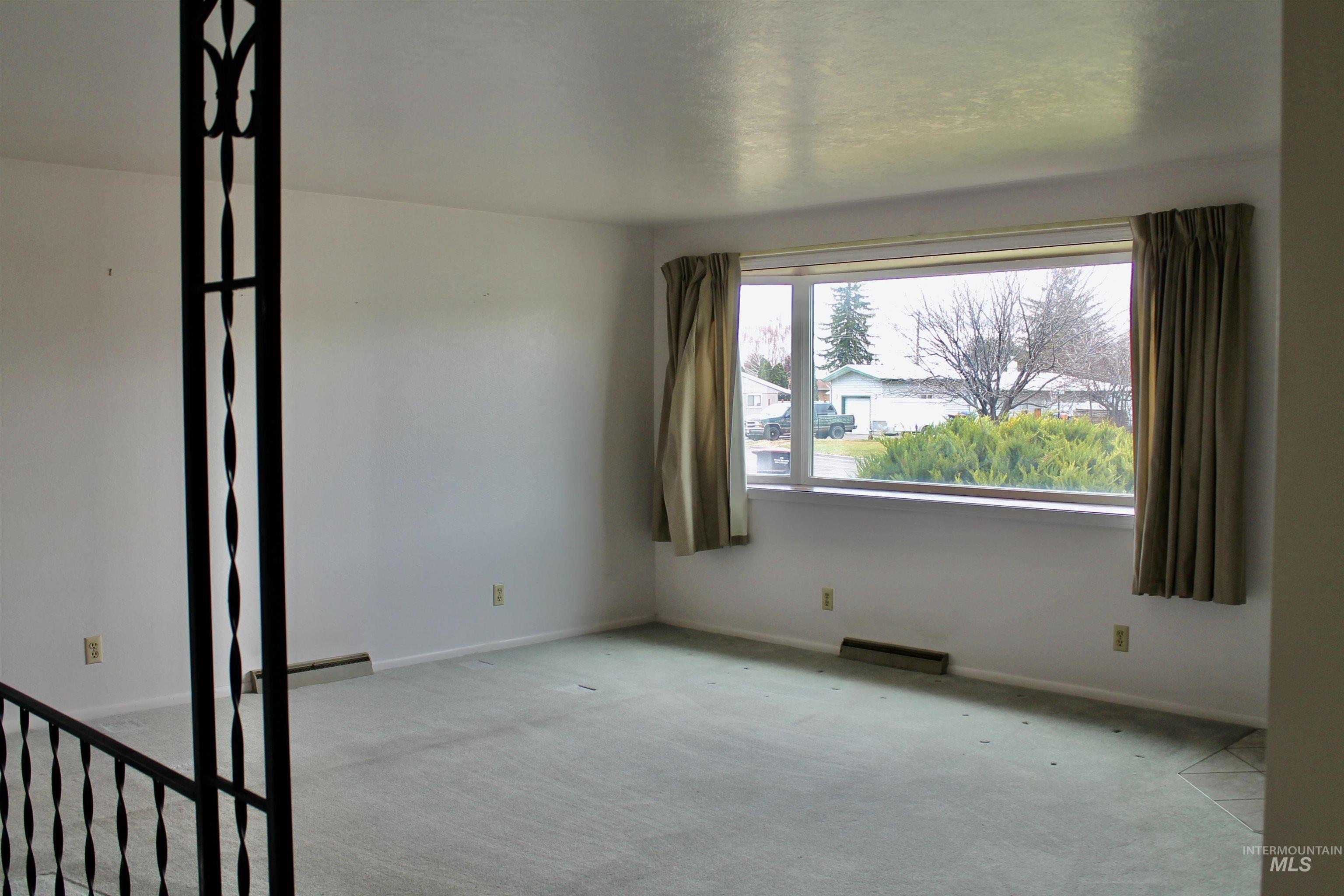 782 Greenwood Dr Property Photo 15