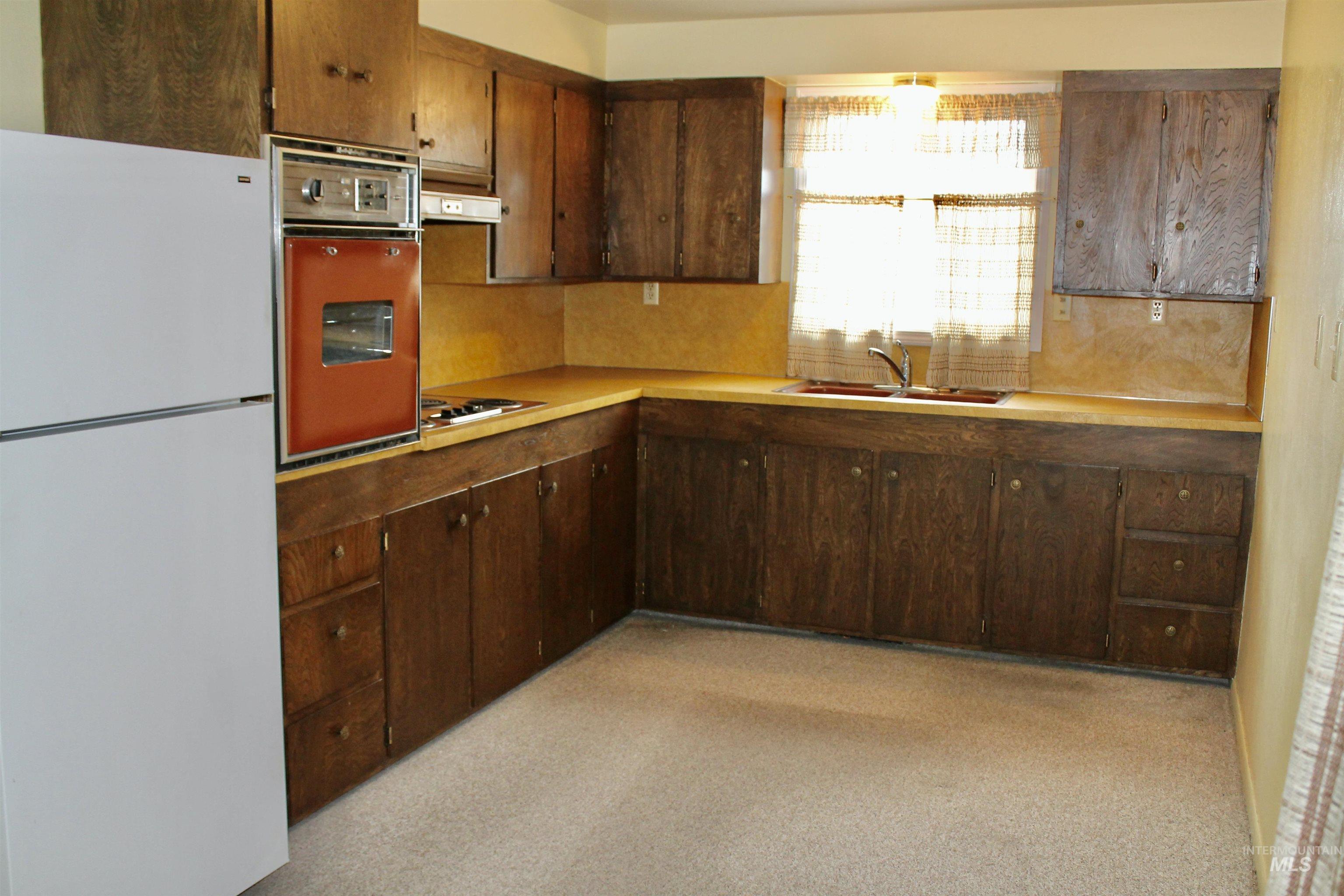 782 Greenwood Dr Property Photo 18