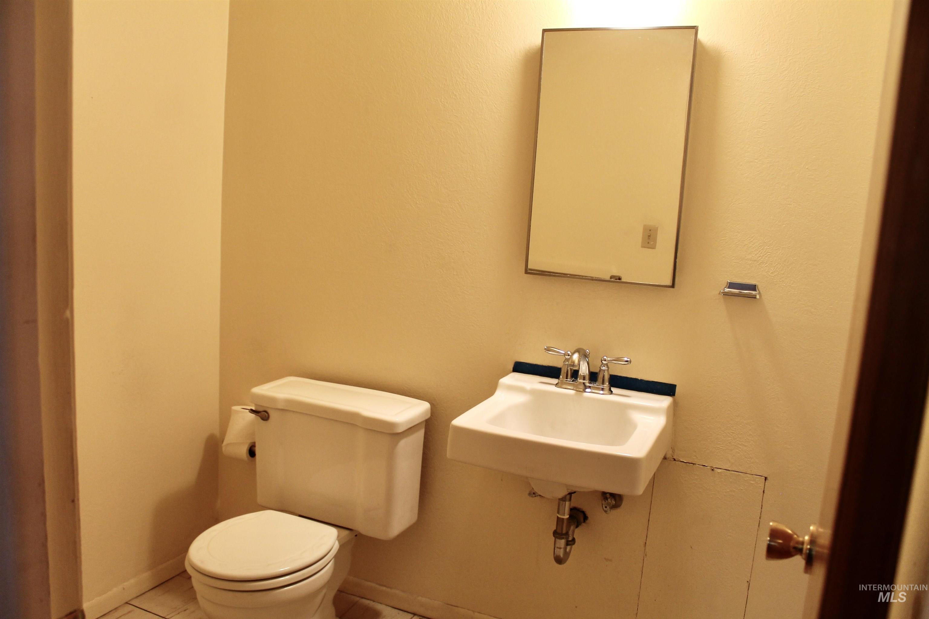 782 Greenwood Dr Property Photo 32
