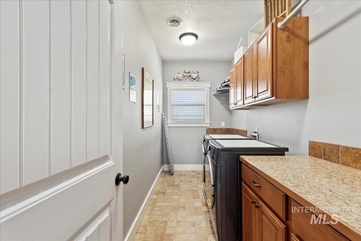 6124 Acheron Ave Property Photo 30