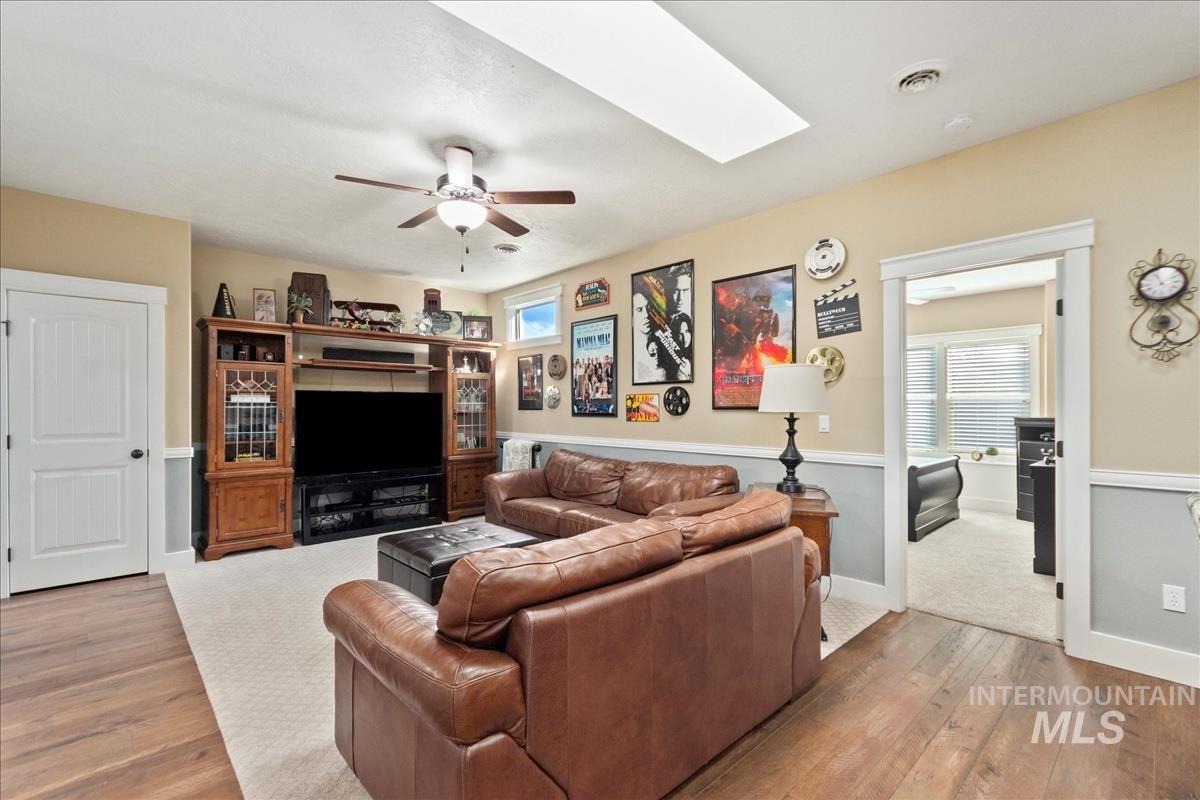 6124 Acheron Ave Property Photo 32