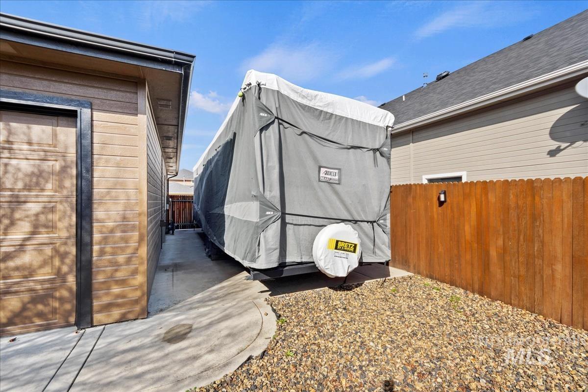 6124 Acheron Ave Property Photo 40