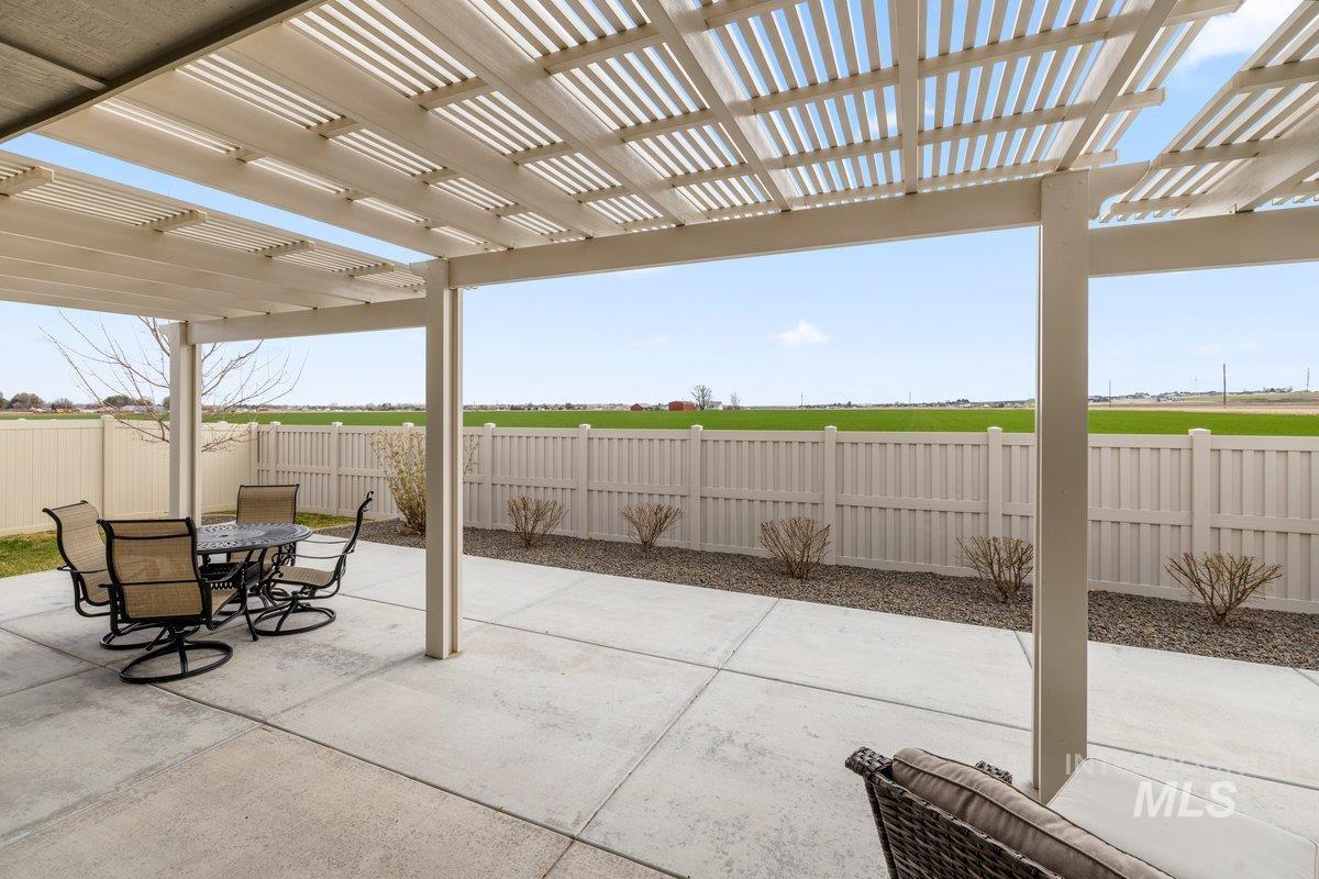 13457 Atlas Property Photo 35