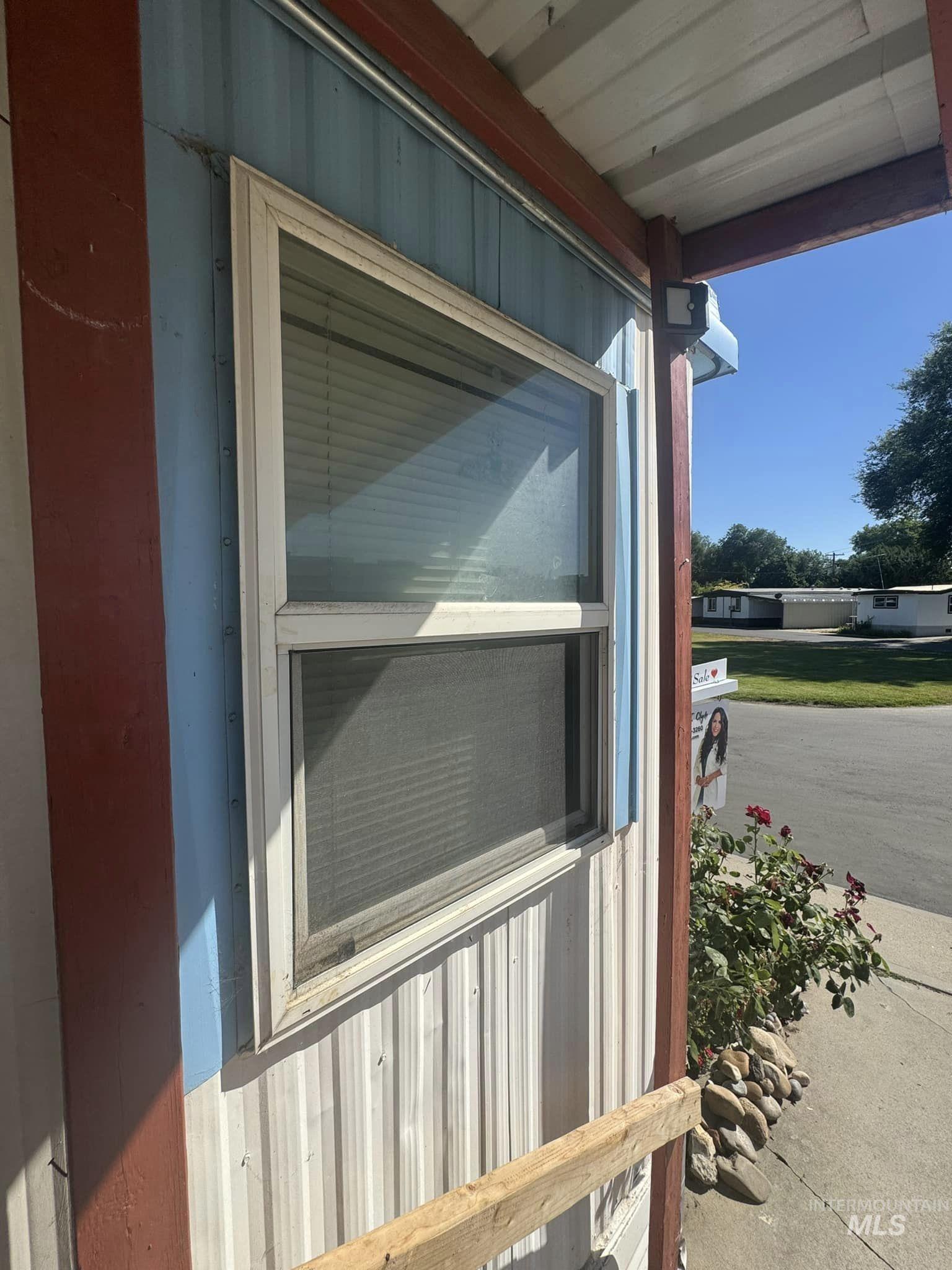 1410 W Flamingo Property Photo 6