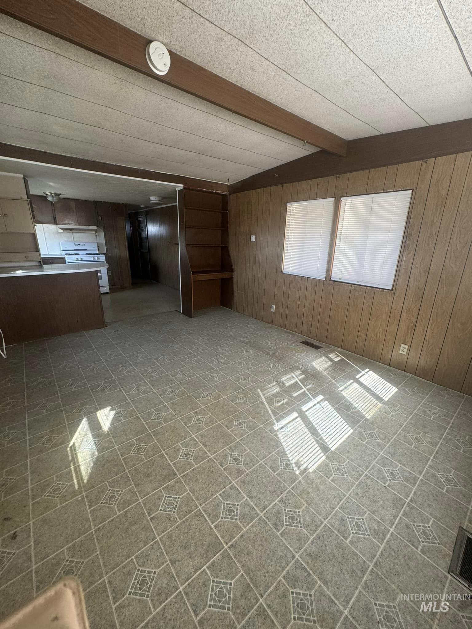 1410 W Flamingo Property Photo 8
