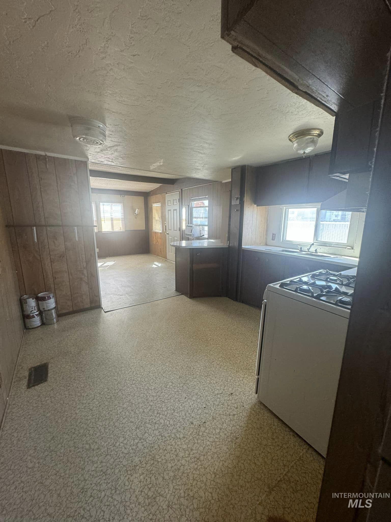 1410 W Flamingo Property Photo 18