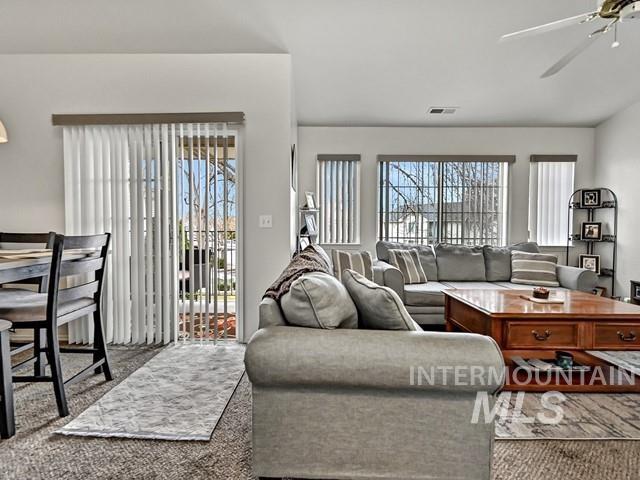 10673 W Halstead Lane Property Photo 5