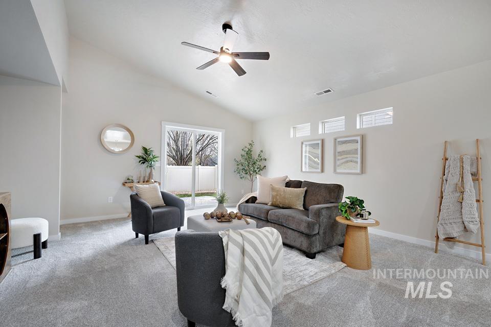 250 E Bluelark Property Photo 9