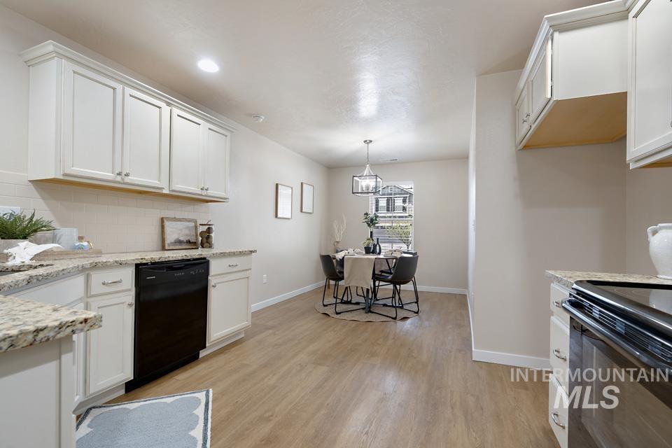 250 E Bluelark Property Photo 12