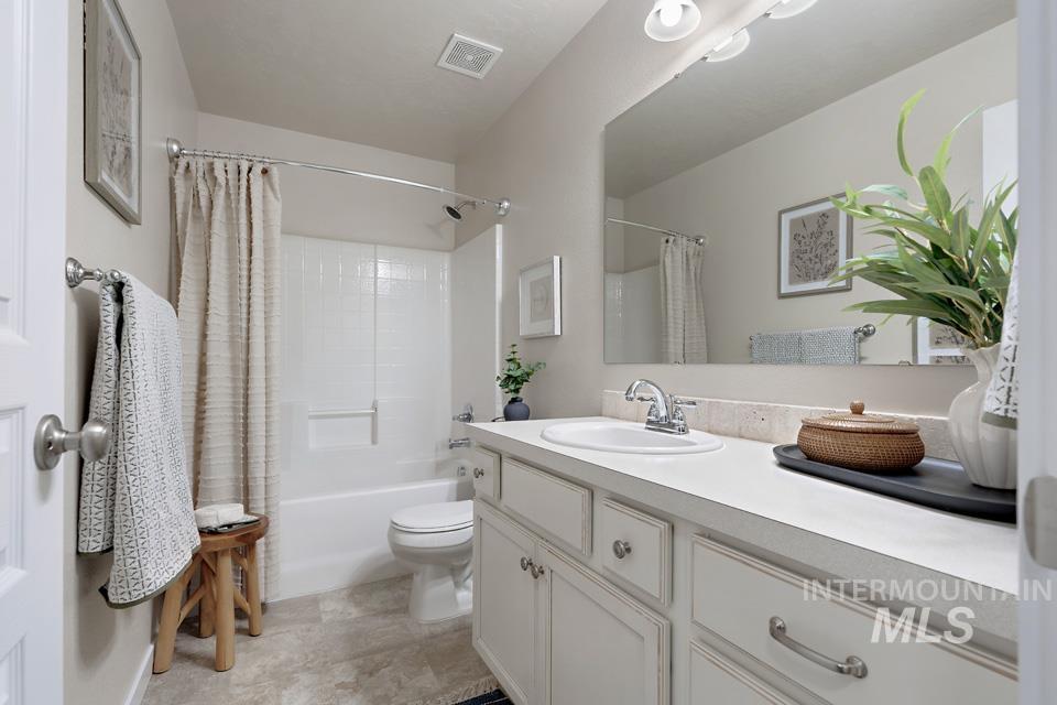 250 E Bluelark Property Photo 18