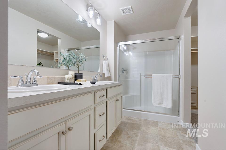 250 E Bluelark Property Photo 28