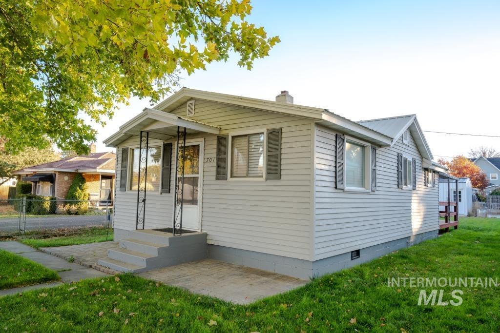 701 Union Ave. Property Photo 1