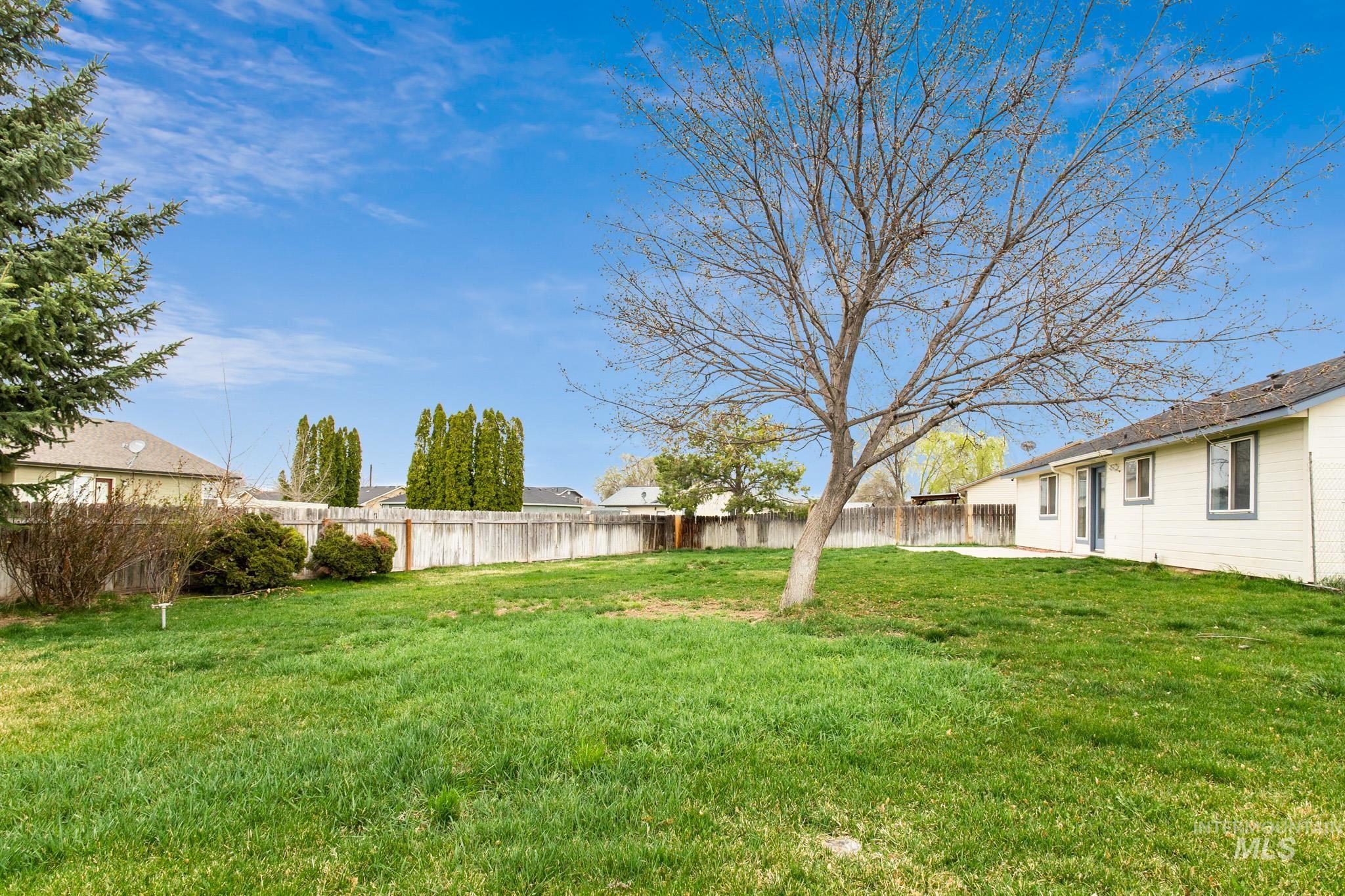 1802 Silver Loop Property Photo 30