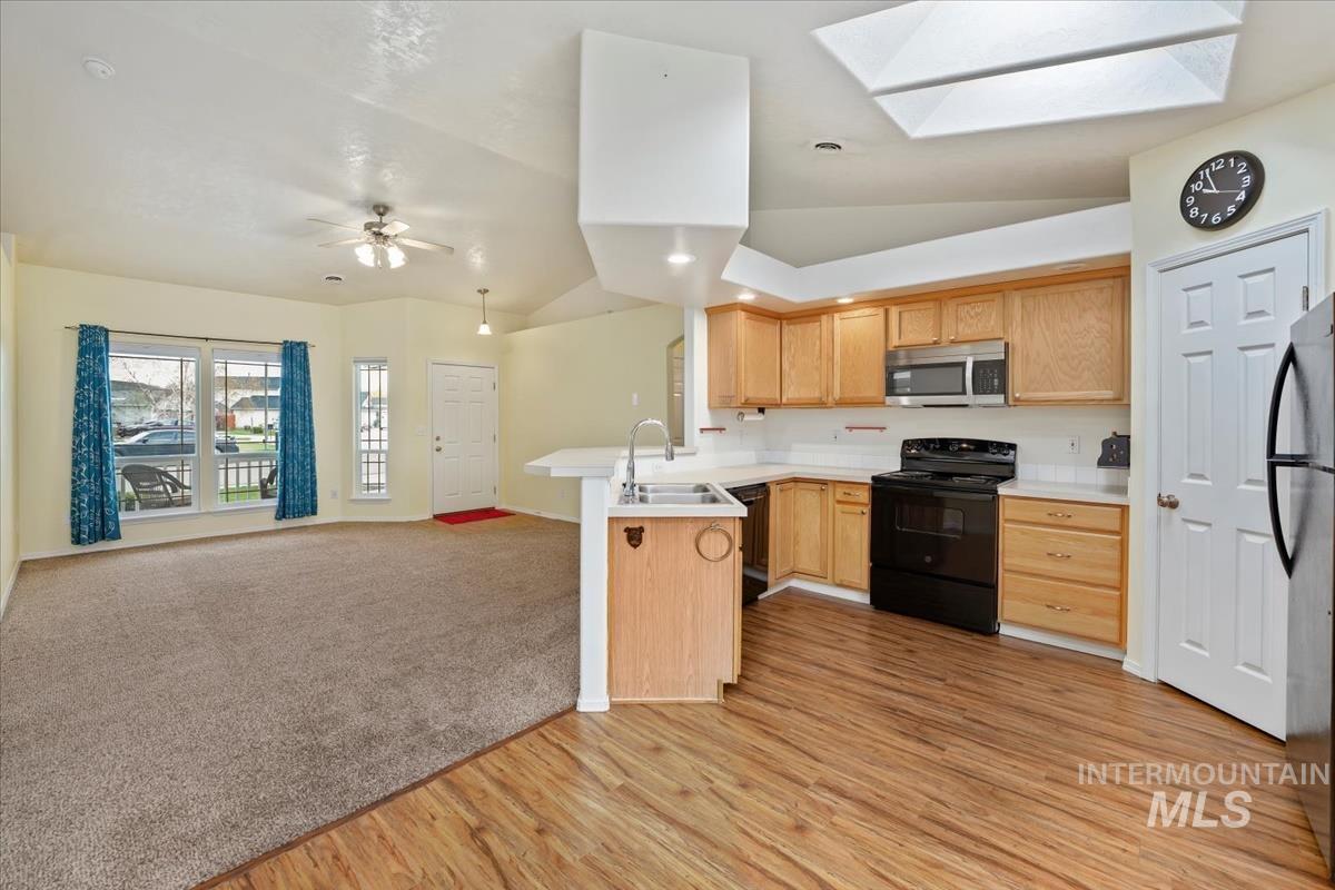 2009 Queen Anne Drive Property Photo 8