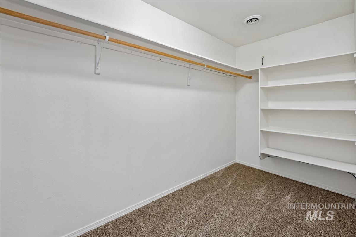 2009 Queen Anne Drive Property Photo 23