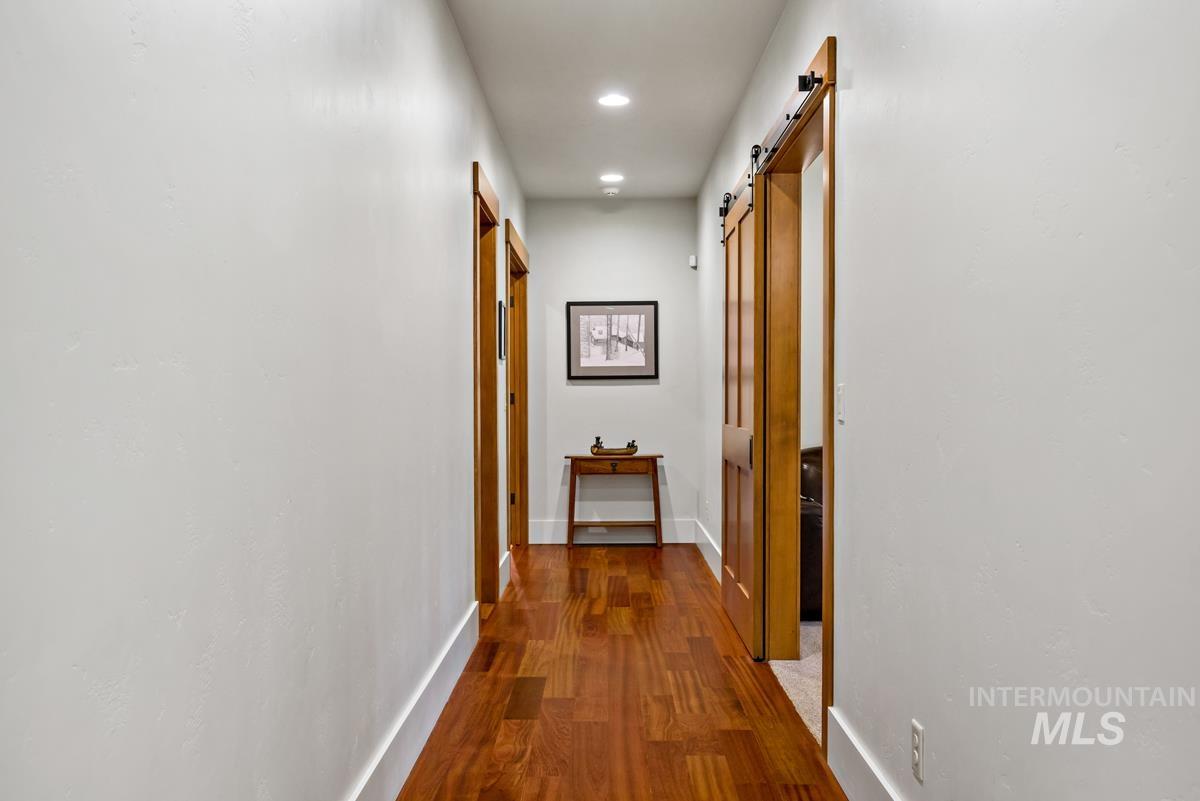 1460 Crown Point Parkway Property Photo 28