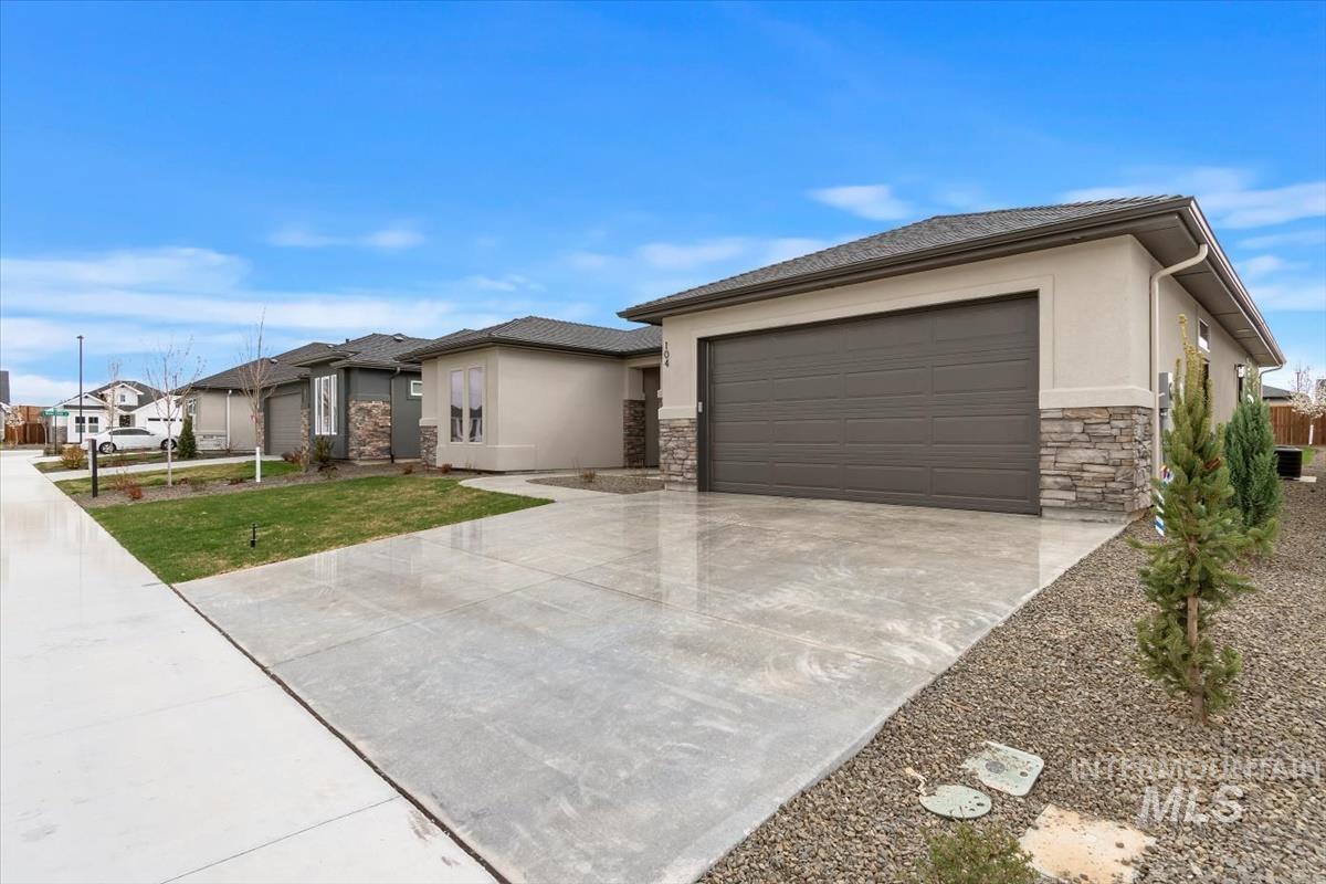 104 S Ryde Ave Property Photo 4