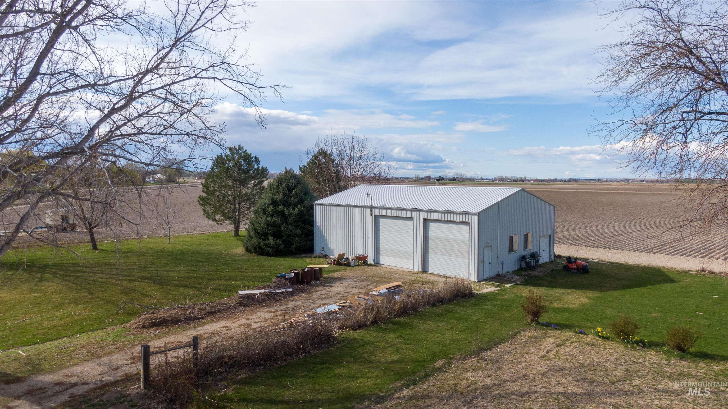 16031 Pride Lane Property Photo 6