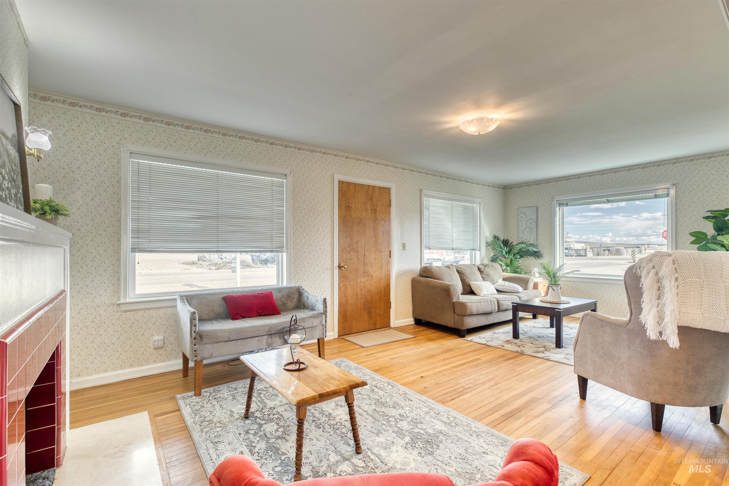16031 Pride Lane Property Photo 8