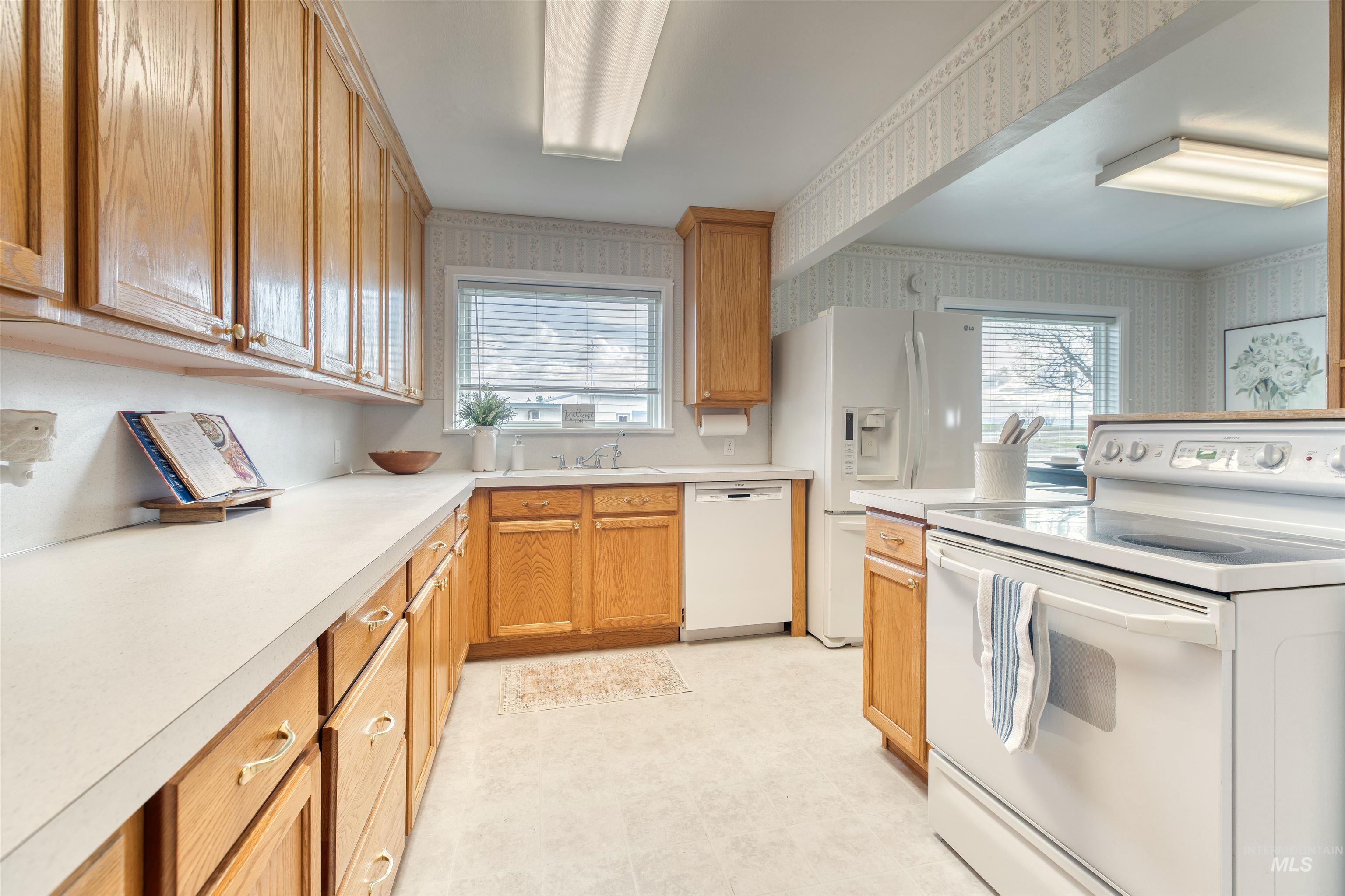 16031 Pride Lane Property Photo 12