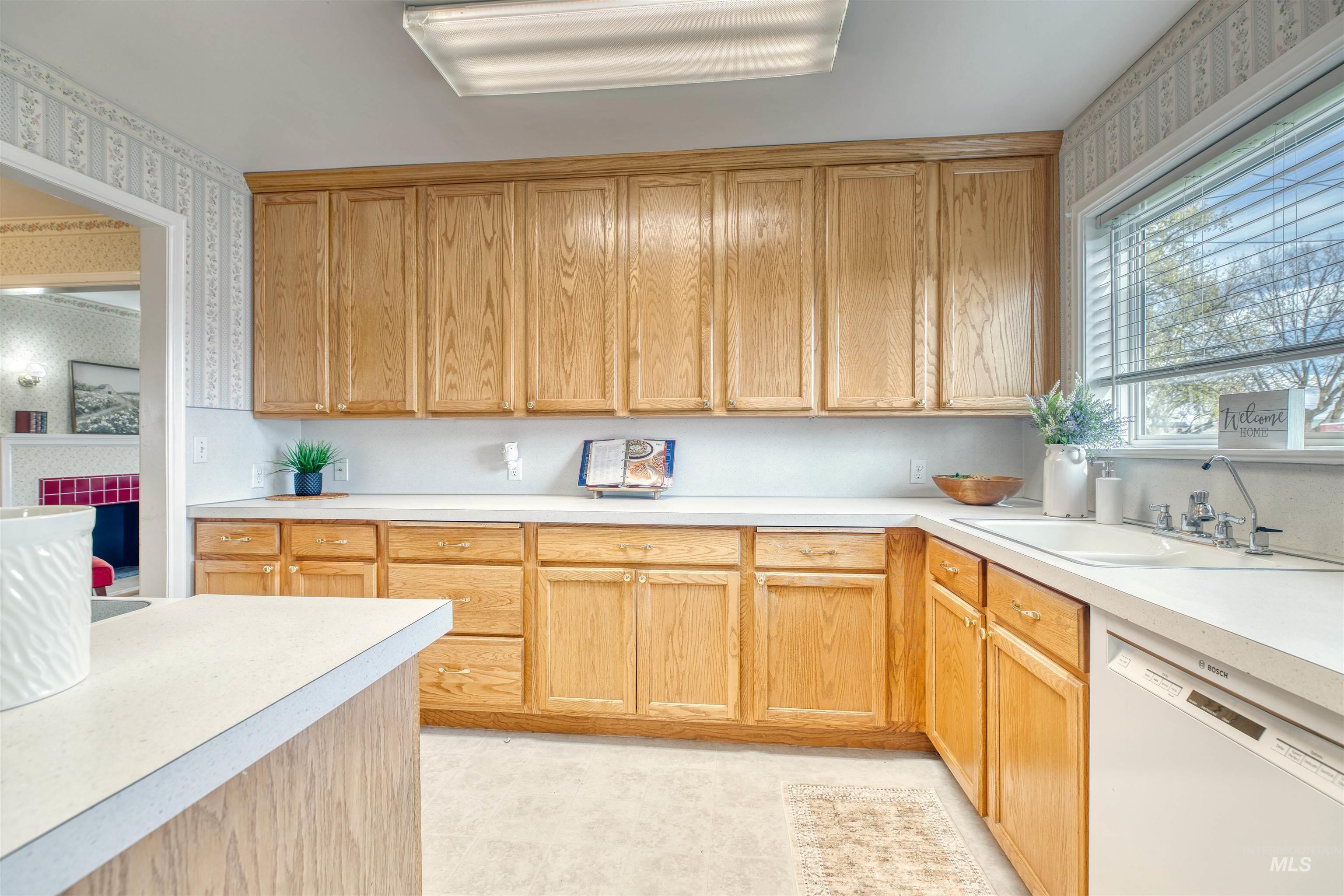 16031 Pride Lane Property Photo 13