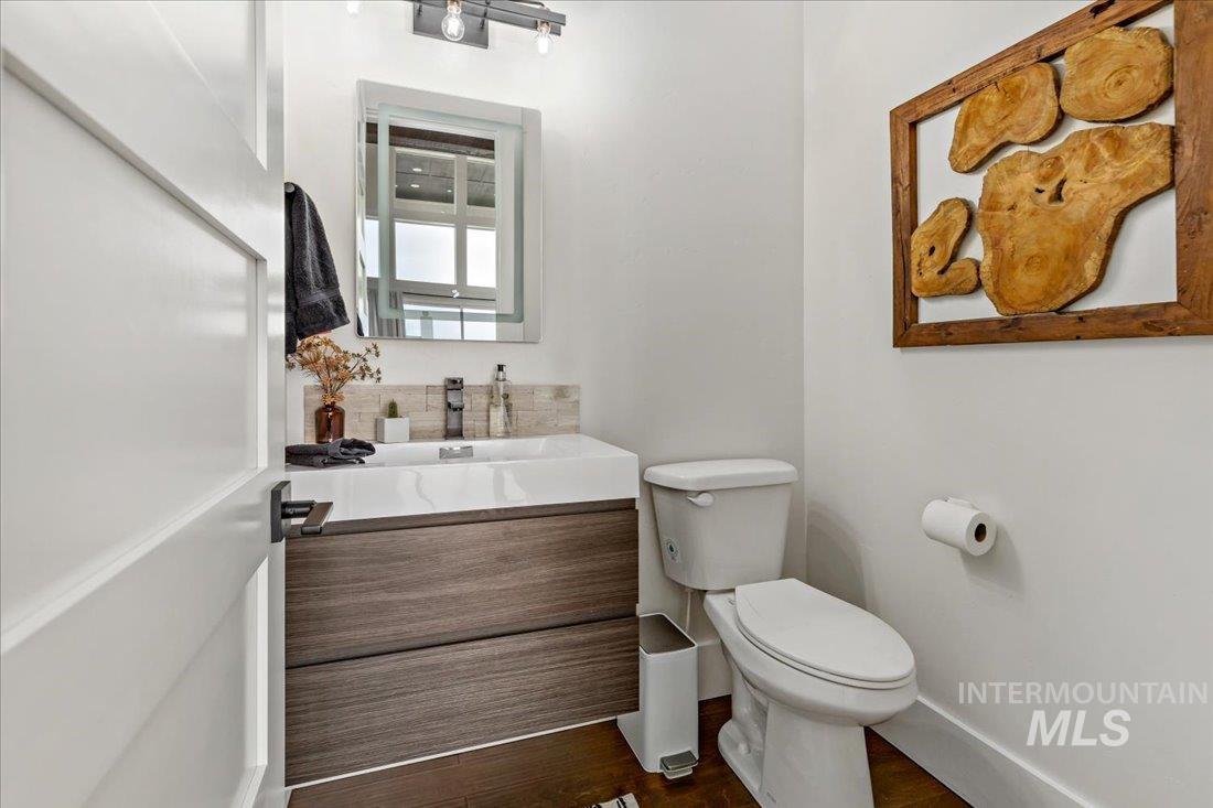 27678 Wagner Rd. Property Photo 6
