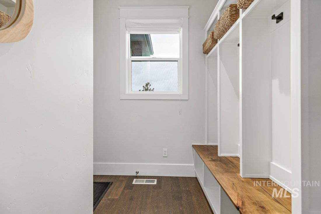 27678 Wagner Rd. Property Photo 27