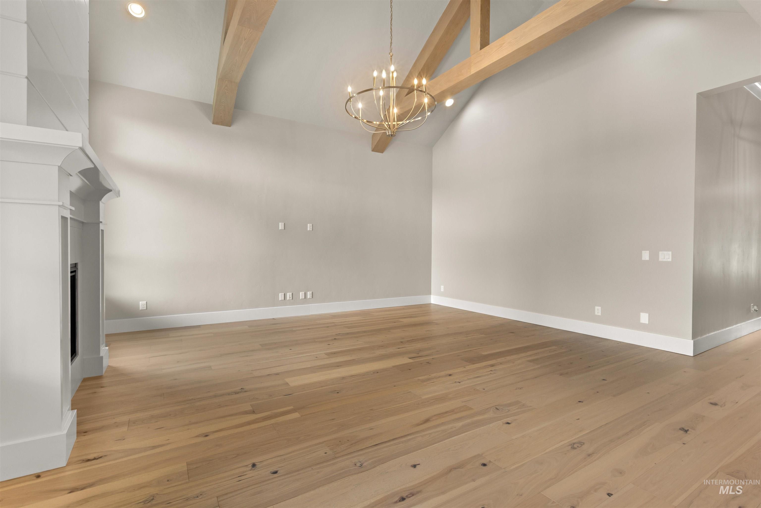 2526 E Wickham Dr Property Photo 13