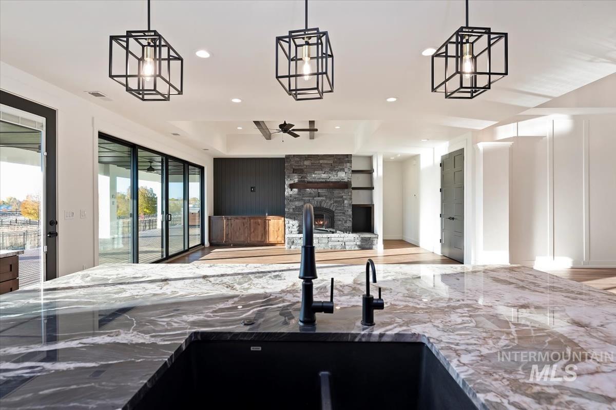 9773 S Peregrine Falcon Ave. Property Photo 10