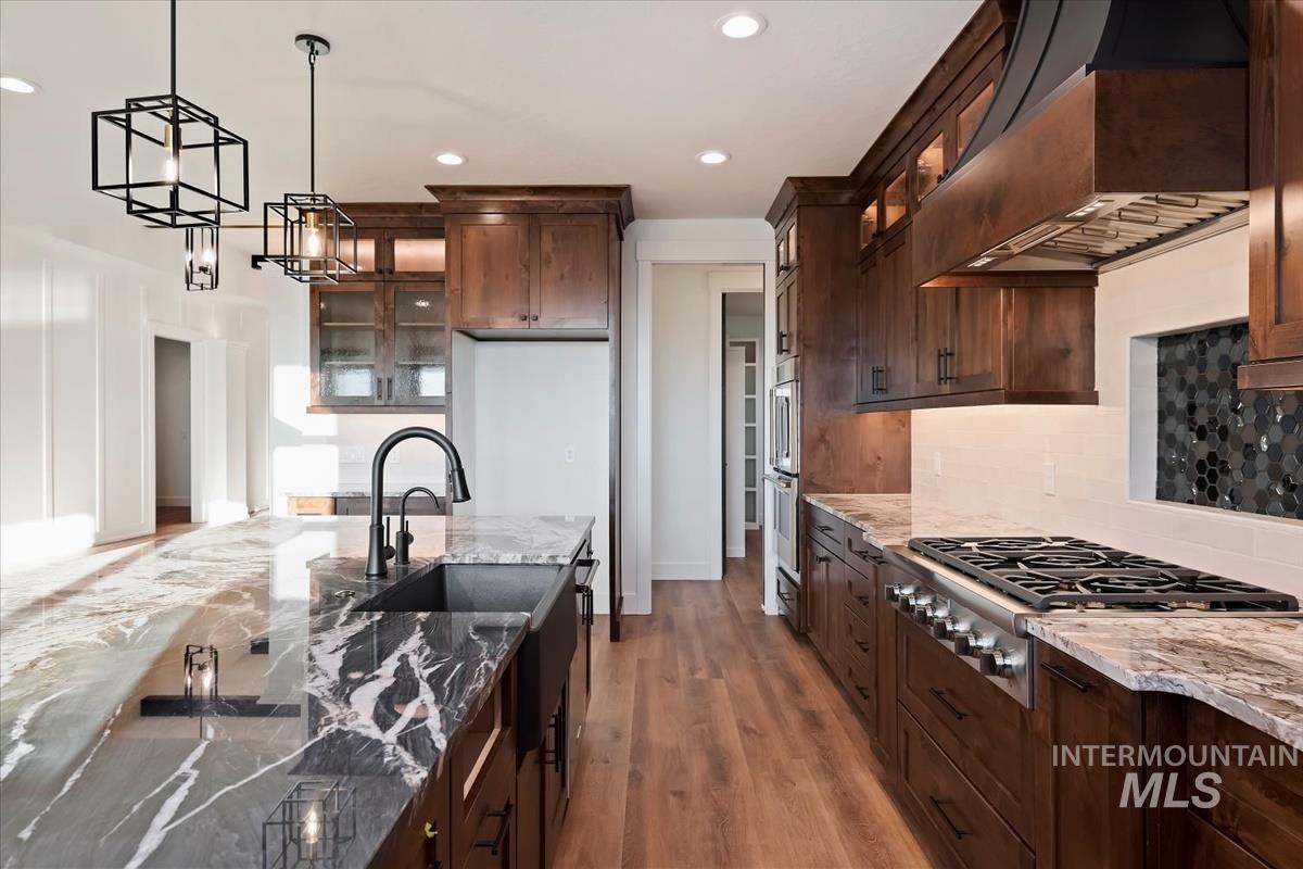 9773 S Peregrine Falcon Ave. Property Photo 12