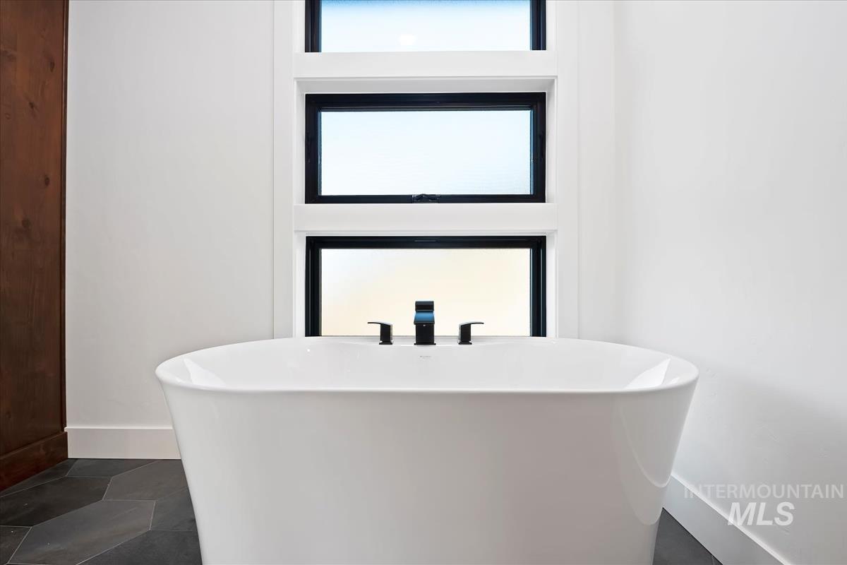 9773 S Peregrine Falcon Ave. Property Photo 21