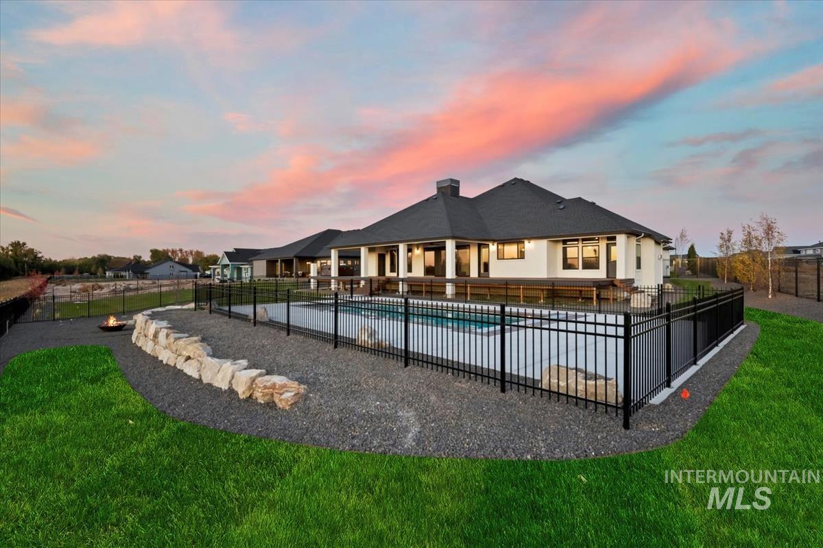 9773 S Peregrine Falcon Ave. Property Photo 36