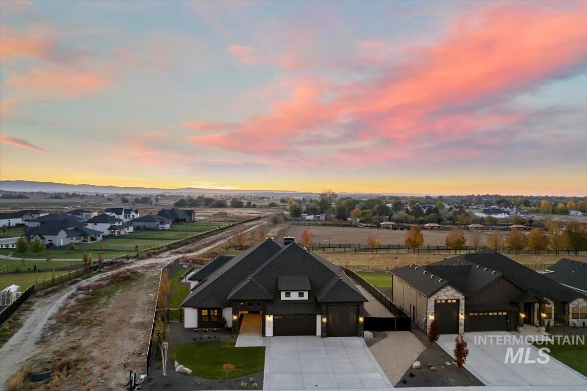 9773 S Peregrine Falcon Ave. Property Photo 46