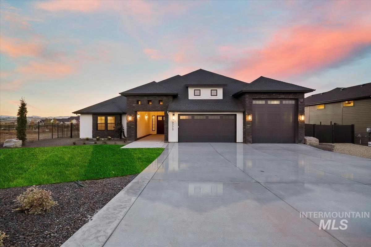 9773 S Peregrine Falcon Ave. Property Photo 49