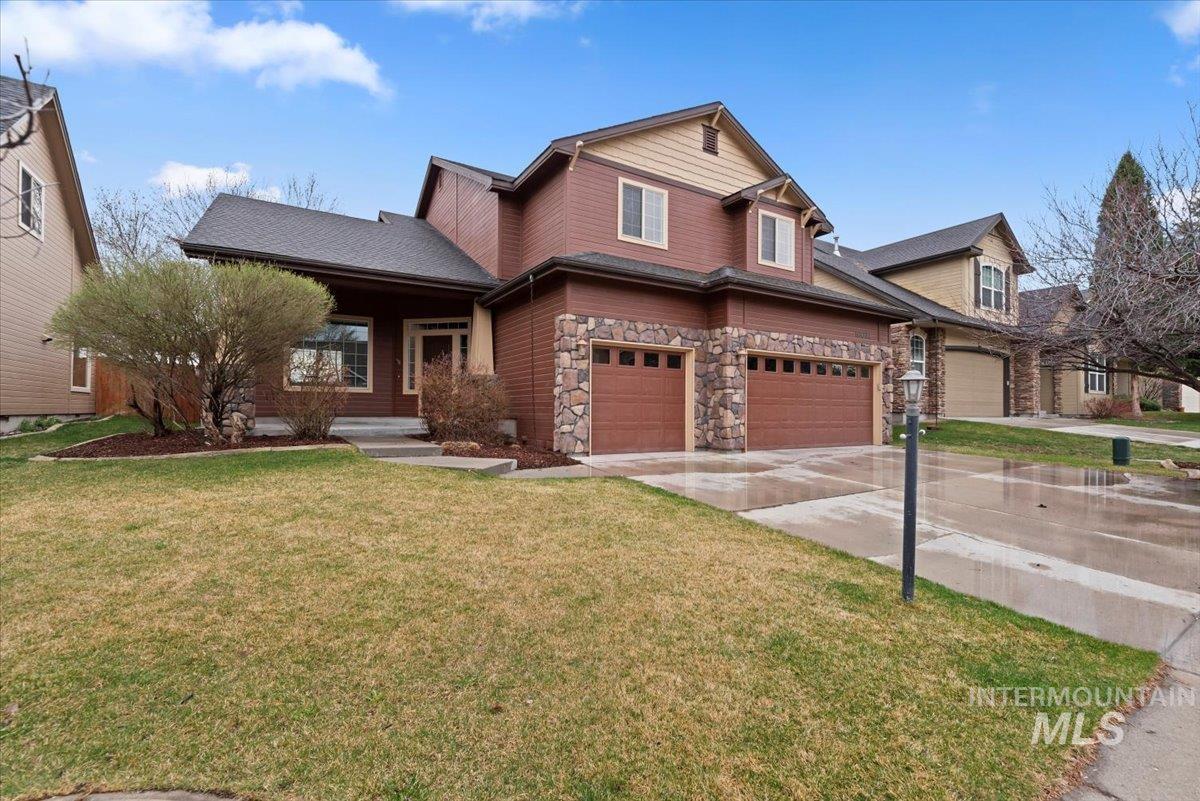 10021 W Arabian Dr. Property Photo 2