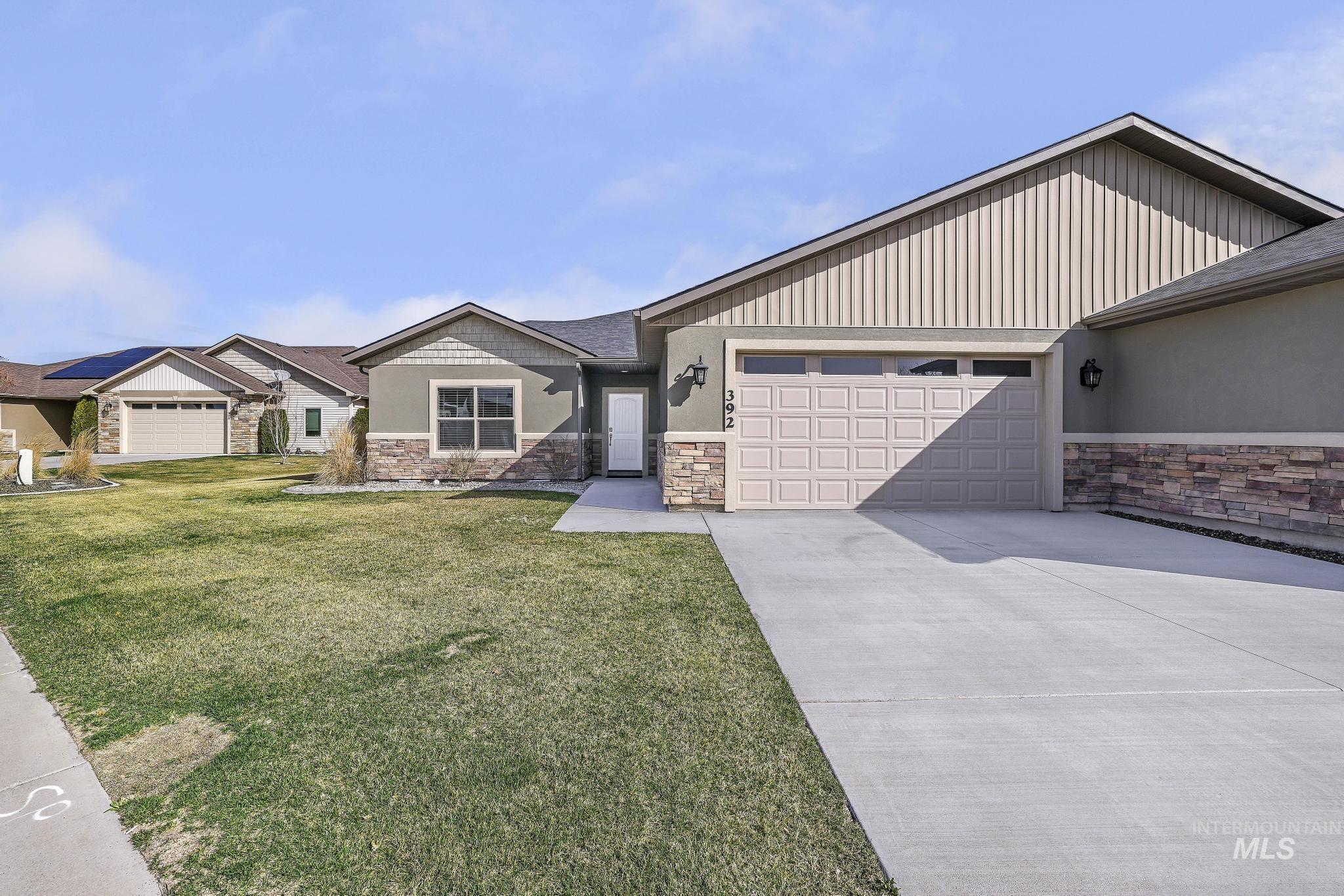 392 Arrowhead Path Property Photo 1