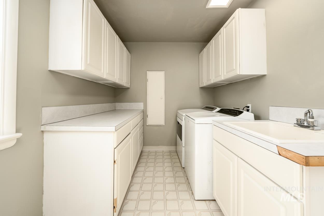 2720 Hillcrest Ln Property Photo 11