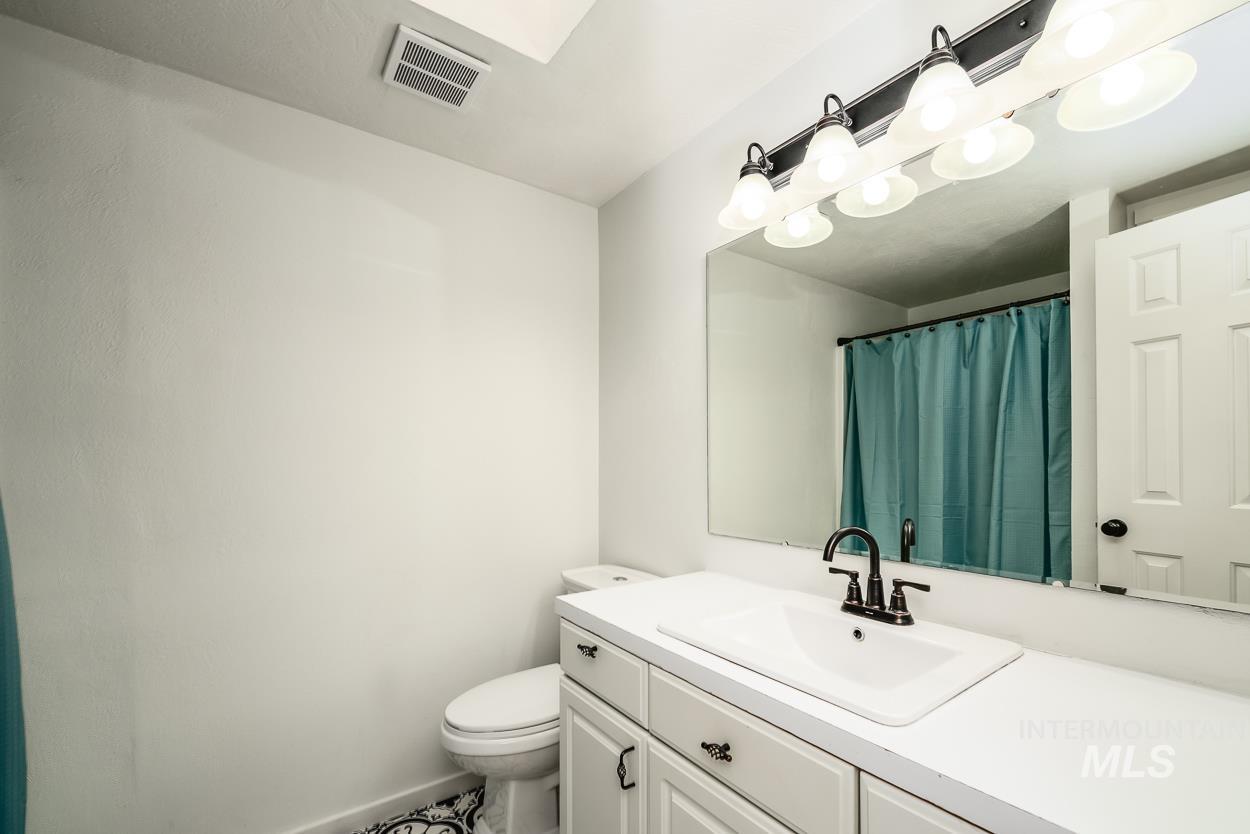 2720 Hillcrest Ln Property Photo 14