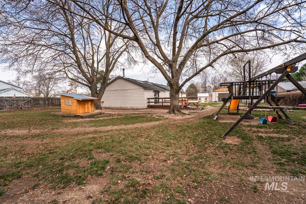 2720 Hillcrest Ln Property Photo 24