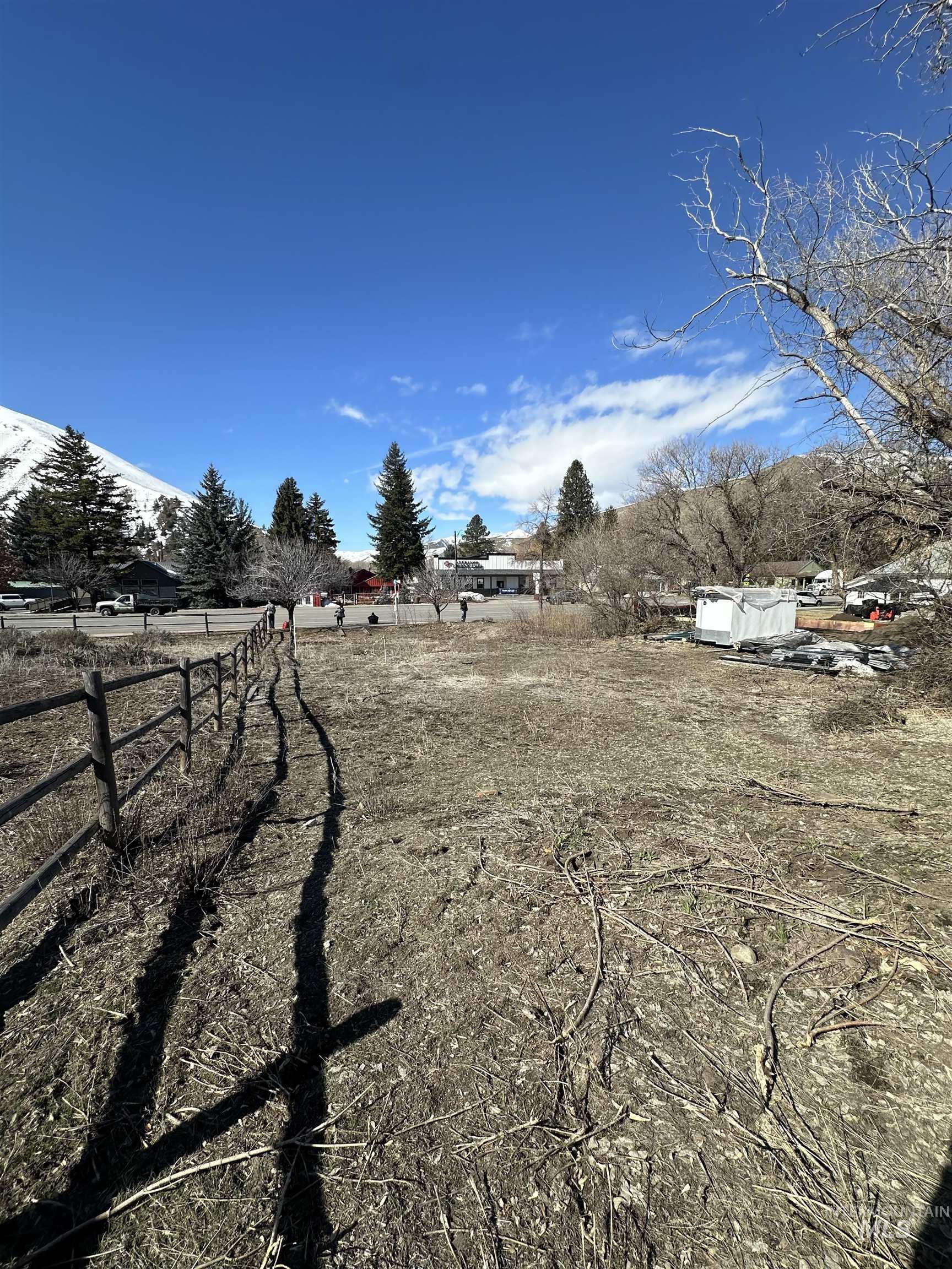510 S Main Street Property Photo 5