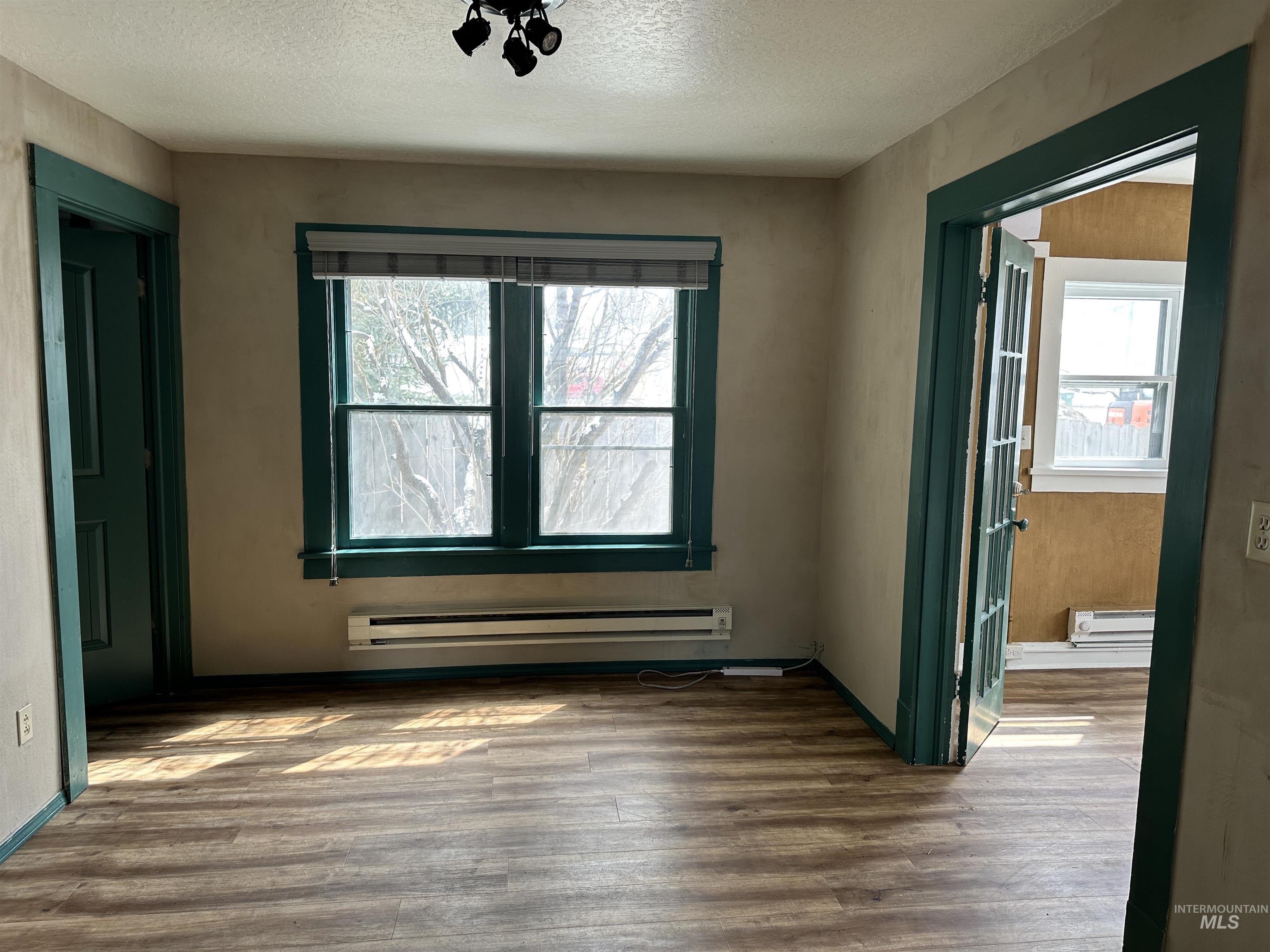 121 S Main Street Property Photo 10