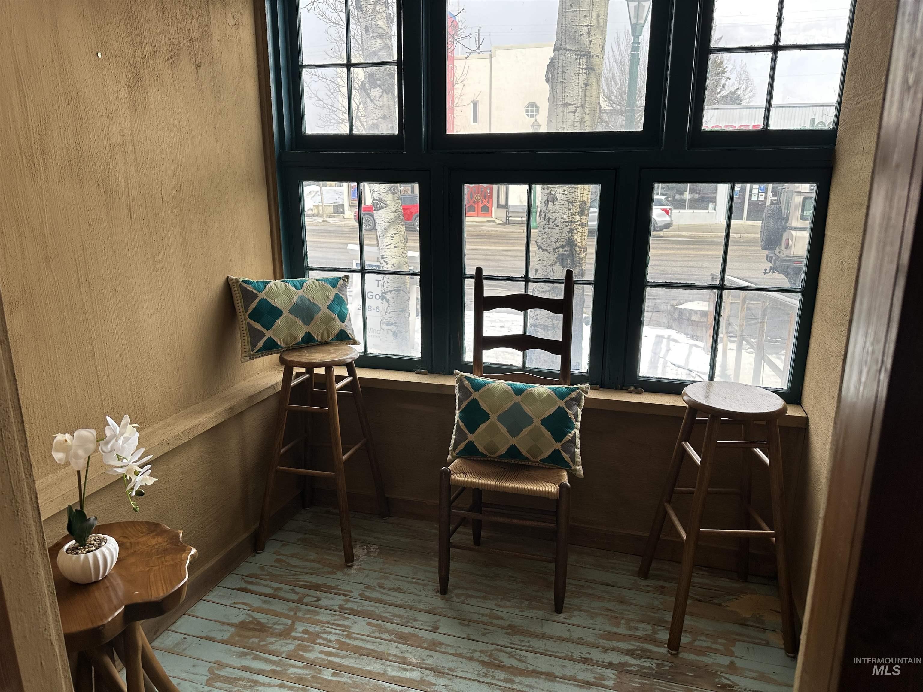 121 S Main Street Property Photo 12