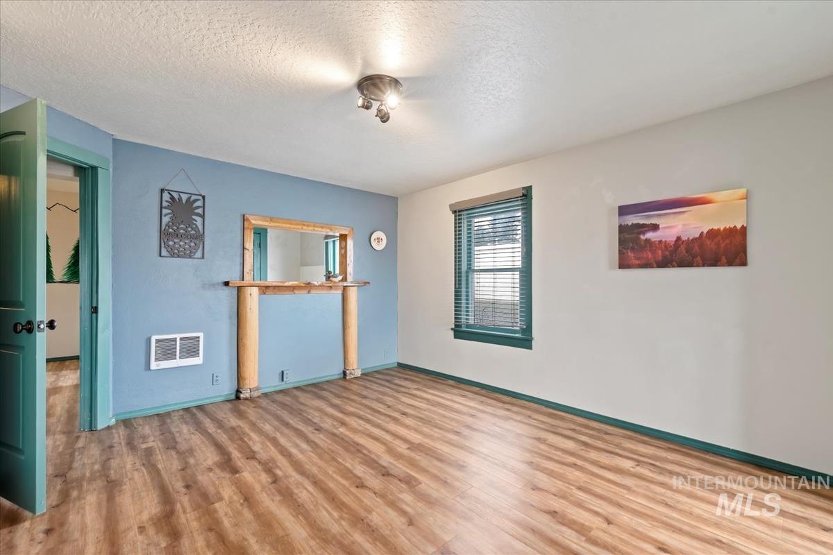 121 S Main Street Property Photo 15