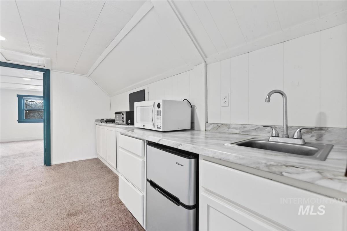 121 S Main Street Property Photo 21