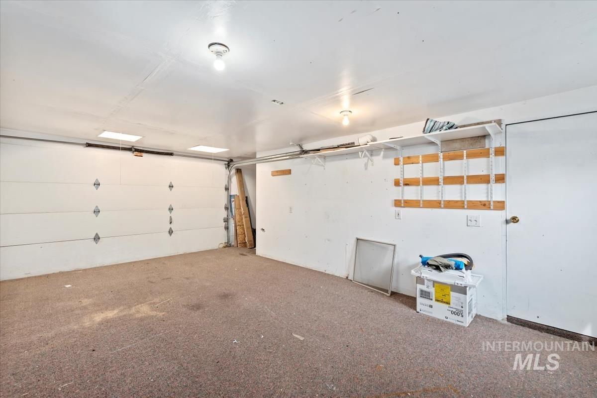 121 S Main Street Property Photo 23