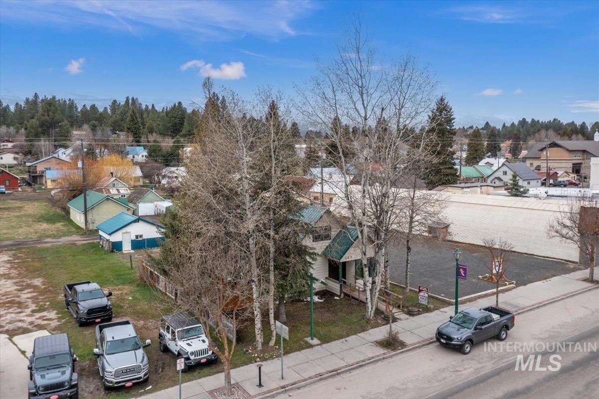 121 S Main Street Property Photo 34