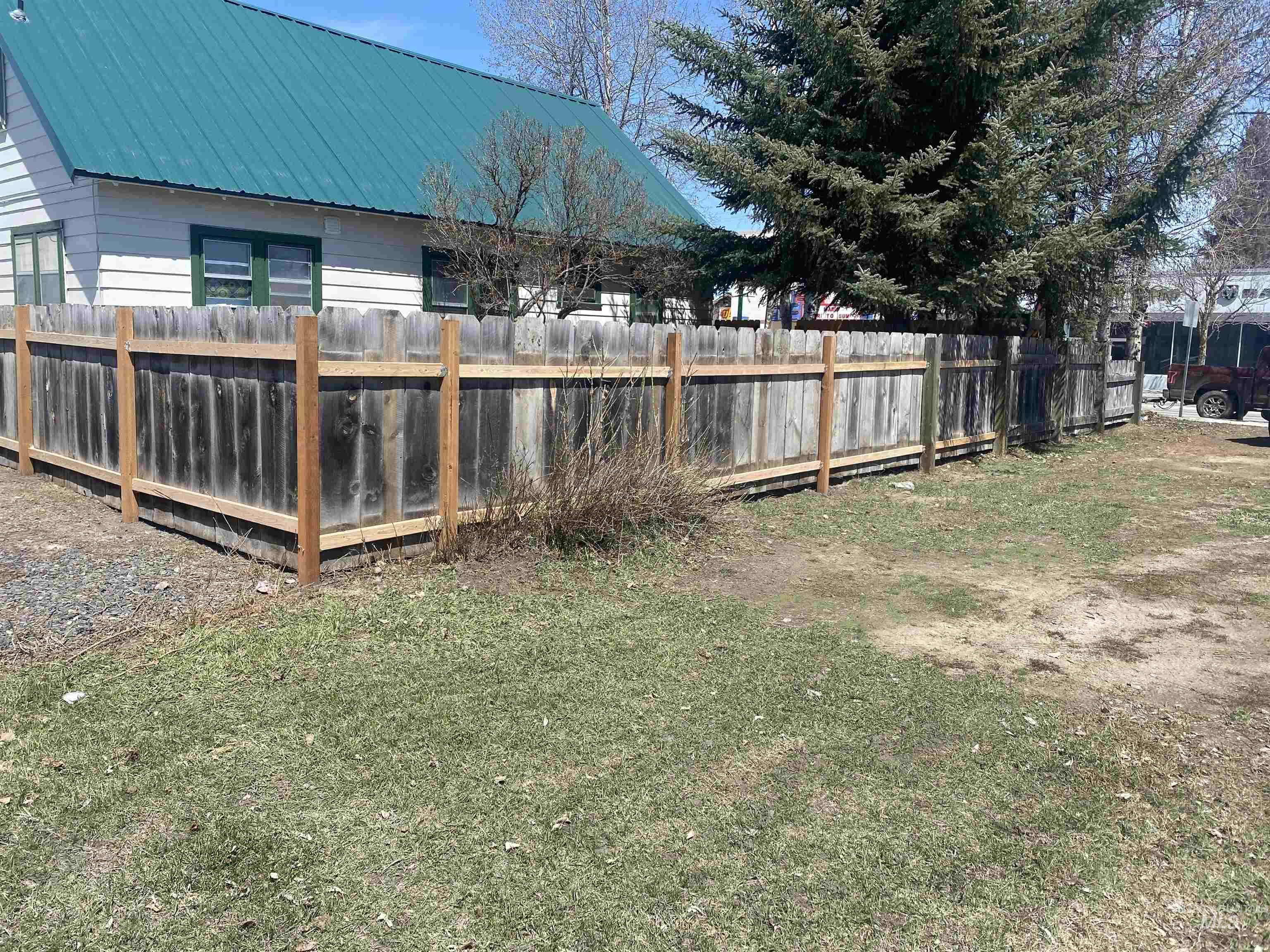 121 S Main Street Property Photo 36