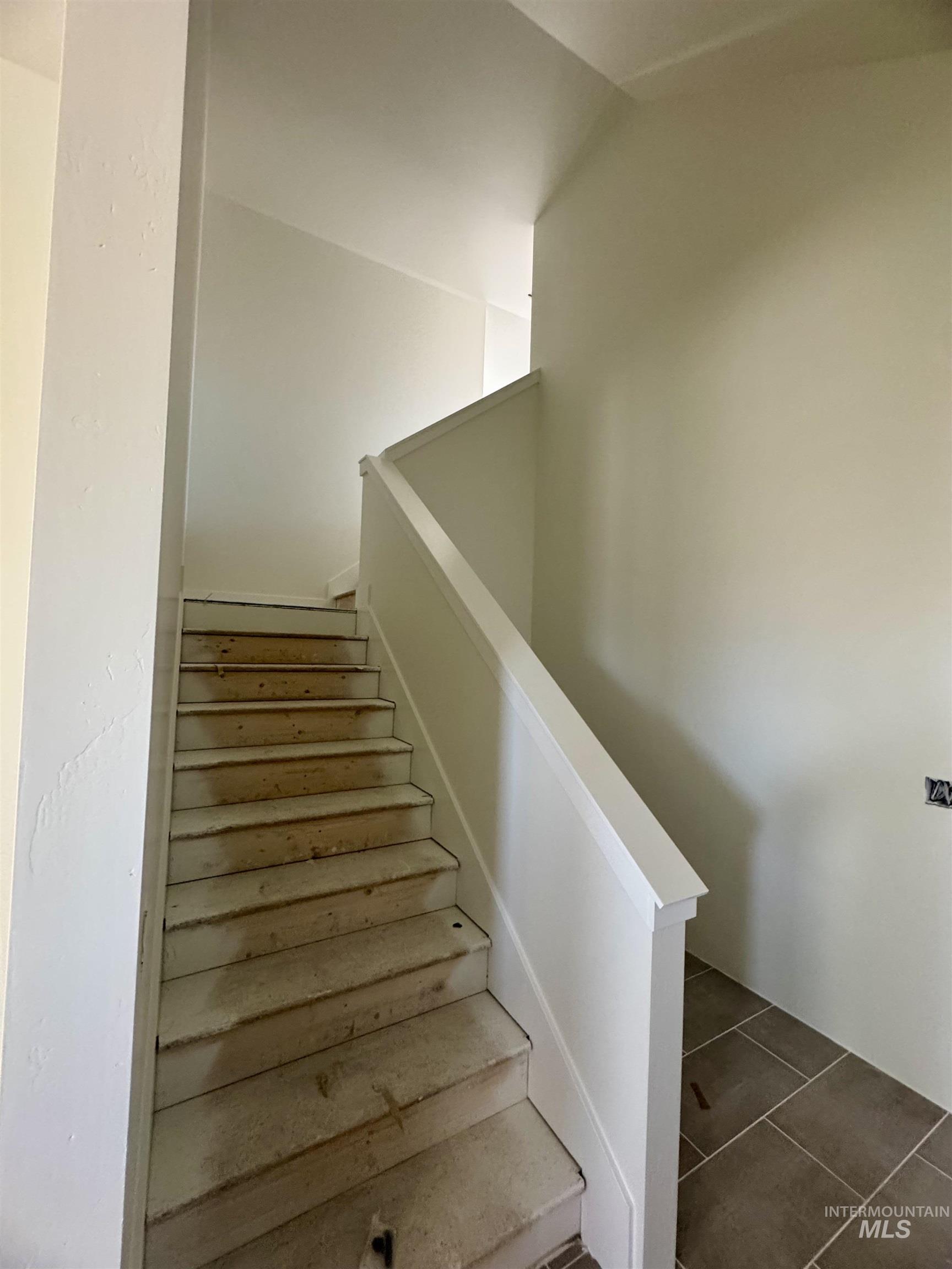 266 Ferdinand Circle Property Photo 7